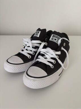 Converse Women’s Chuck Taylor All Star Madison Sneaker